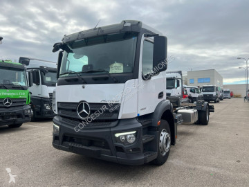 Camion châssis Mercedes neuf