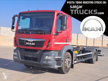Camion porte containers MAN
