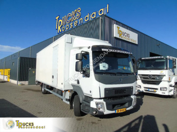 Camion fourgon Volvo