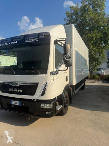 Camion fourgon MAN