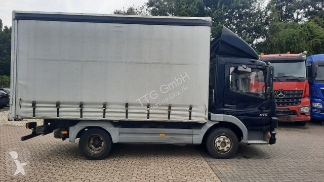 Camion Mercedes 818
