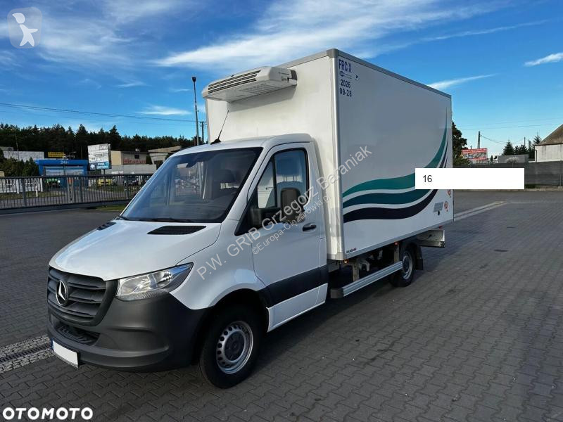 Véhicule utilitaire Mercedes 314 CDI EURO 6D...