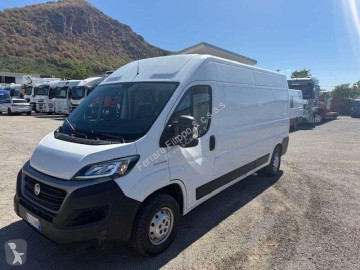 Camion fourgon Fiat