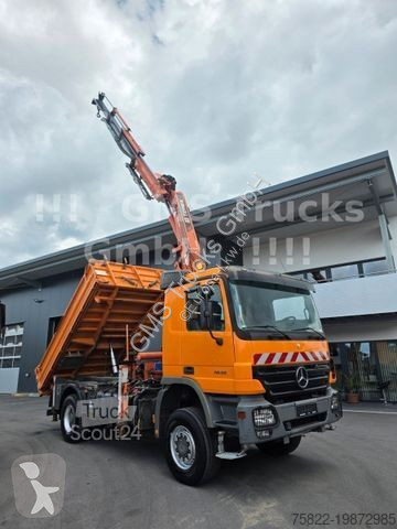 Camion ribaltabile Mercedes