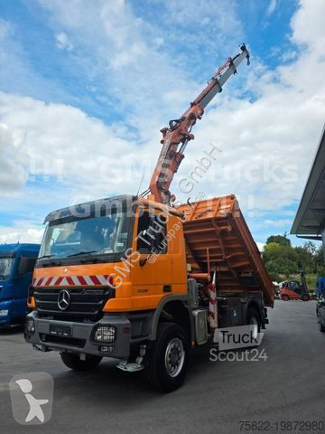 Camion ribaltabile Mercedes