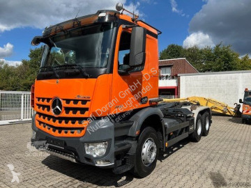Camion polybenne Mercedes