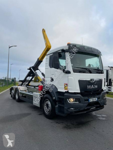 Camion polybenne MAN