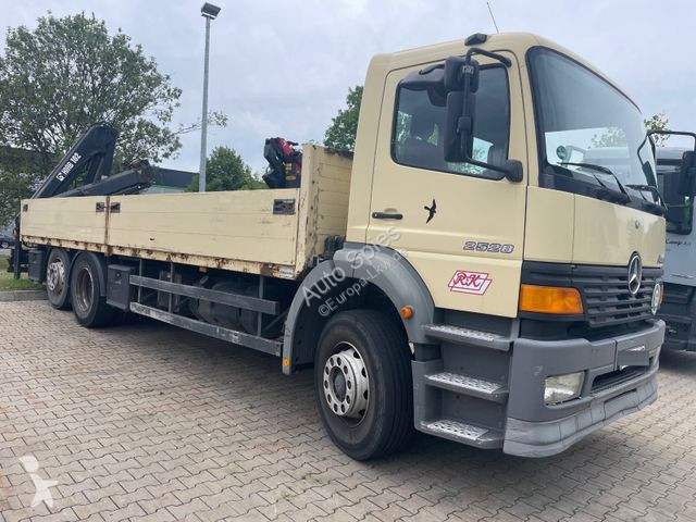 Camion Mercedes 2528 Hiab 102-2 Kran