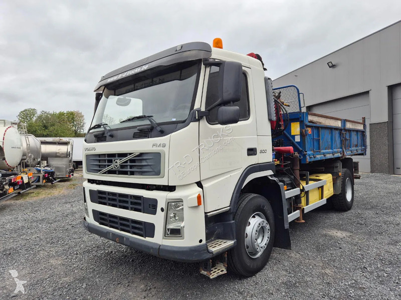 Camion Volvo FM 9.300 TIPPER - HMF 1060K3 CRANE