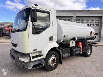 Camión cisterna hidrocarburos Renault