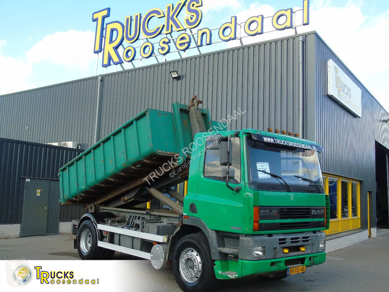 Camion DAF 85330 + EURO 2 + MANUAL + SPRING + 6...