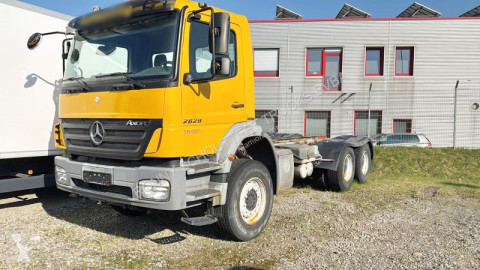 Camion châssis Mercedes