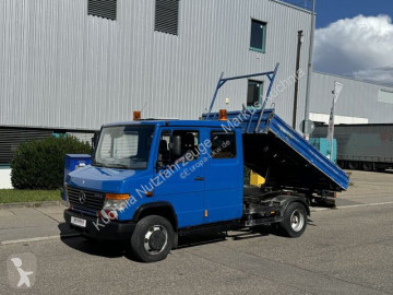 Camion tri-benne Mercedes