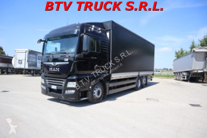 Camion plateau MAN