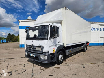 Camion fourgon polyfond Mercedes