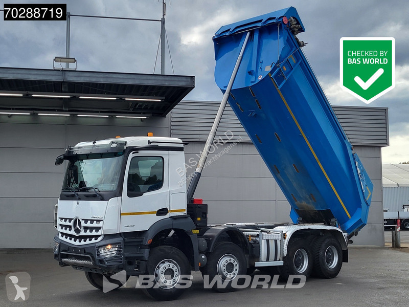 Vrachtwagen Mercedes 3243 8X4 Retarder 18m3...