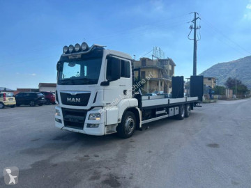Camion transport utilaje MAN