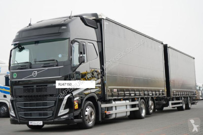 Vrachtwagen met aanhanger Schuifzeilen Volvo