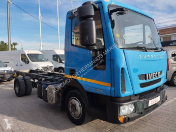 Camión chasis Iveco