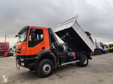 Camión volquete Iveco