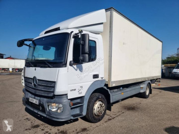 MercedesAtego1218