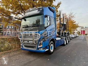 Камион камион за превоз на трупи Volvo