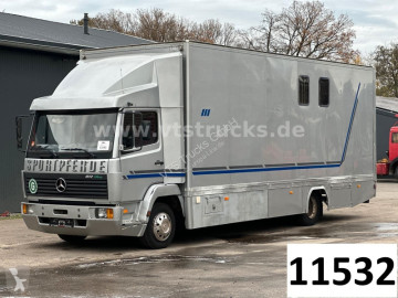 Камион ремарке за превоз на коне Mercedes