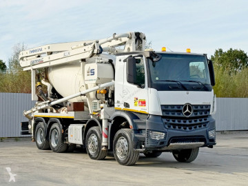 Kamion beton čerpadlo na beton Mercedes