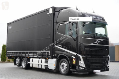 Камион подвижни завеси Volvo