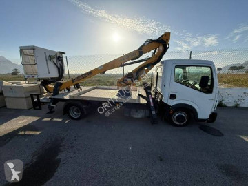 Camión plataforma elevadora articulada Renault