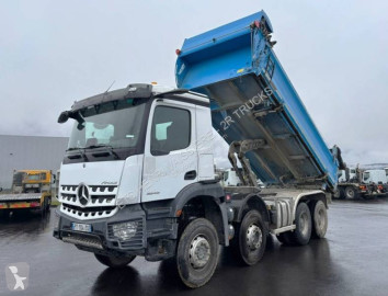 Camión bilateral Mercedes