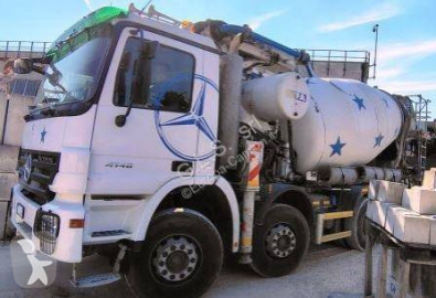 Camión hormigón mezclador + bomba Mercedes
