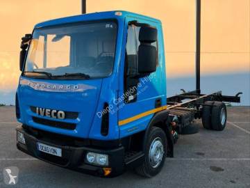 Camión chasis Iveco