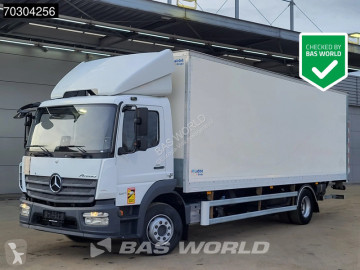 Camión Mercedes Atego 1318 4X2 13.5tonner Automatic 1500kg Ladebordwand Euro 6
