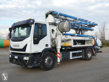 Camión bomba de hormigón Iveco