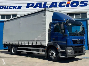 Camión tautliner (lonas correderas) MAN