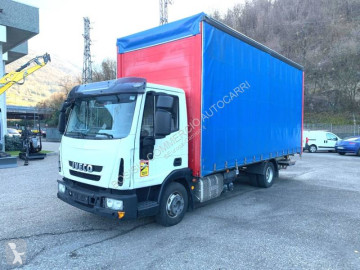 شاحنة مغطاة Iveco