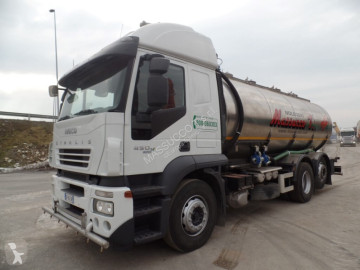 Камион цистерна Iveco