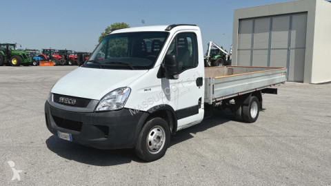 Камион шпригли Iveco