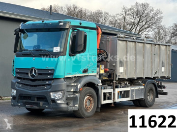 Camion bétaillère Mercedes