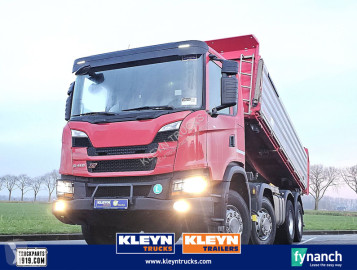 Камион самосвал самосвал с тристранно разтоварване Scania