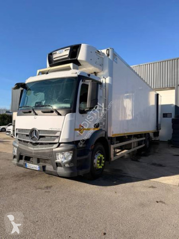 Camion frigo multi température Mercedes