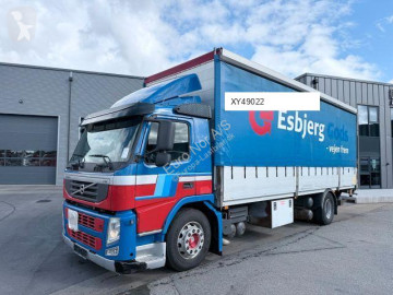 Lastbil Volvo FM FM 330 4x2 7,7 m Curtainsider and Taillift