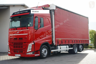Камион подвижни завеси Volvo