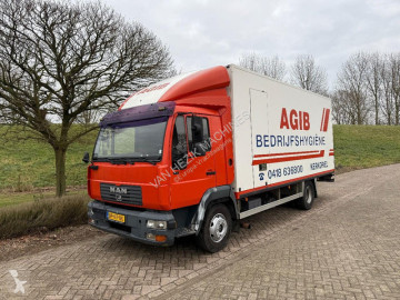 Camion fourgon MAN