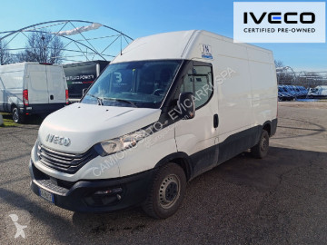 Caja cerrada Iveco