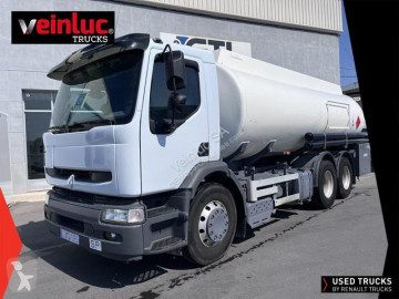 Camión cisterna hidrocarburos Renault