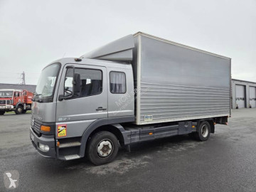Mercedes moving box truck