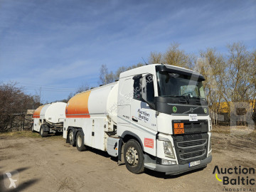 Камион Volvo FH42 420