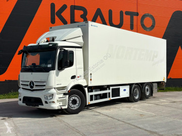 Камион хладилно еднотемпературен режим Mercedes